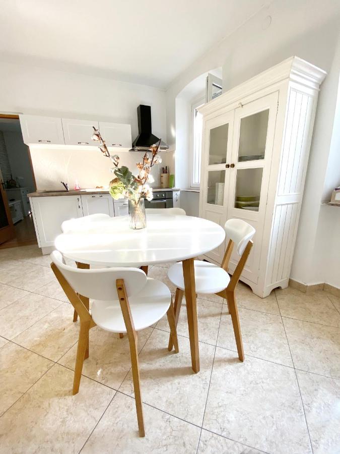 Apartment Evelina Пула Екстериор снимка